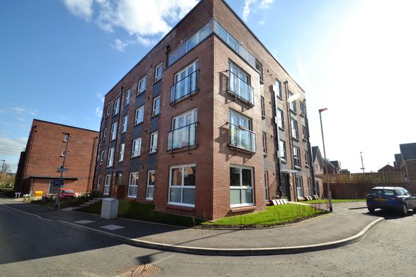 2 bed flat to rent in Inverlair Drive, Glasgow, G43 - Photo 1