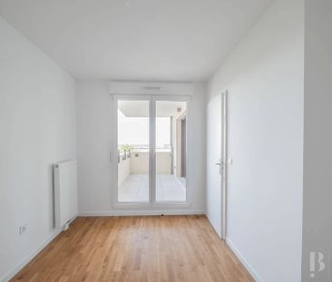 Rental Apartment Saint-Cyr-l'École - Photo 2