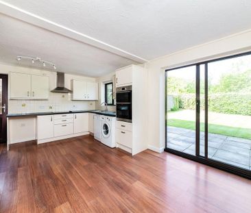 4 bedroom detached house to rent - Photo 5