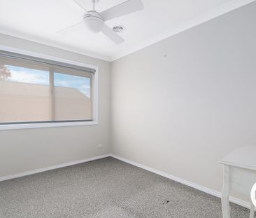 PERFECTLY LOCATED - Photo 3