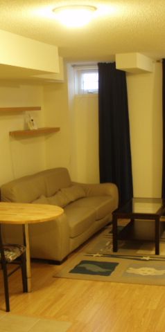 100 Wellesley Street East, Toronto - Photo 1