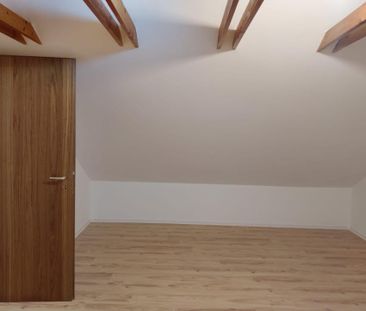 2 Zimmer Wohnung / DG / renoviert / ab sofort - Photo 1