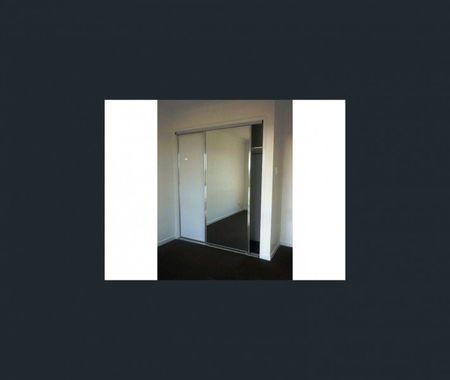 FOR RENT â Modern 3-Bedroom Home in Beautiful Blacks Beach. - Photo 2