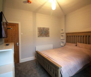 3 bedroom terraced house to rent - Photo 5