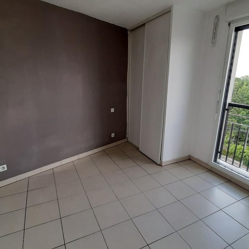 location Appartement T2 DE 39.3m² À ATHIS MONS - Photo 1