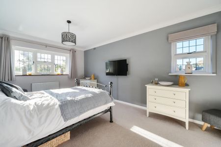 3 bedroom detached house to rent - Photo 3