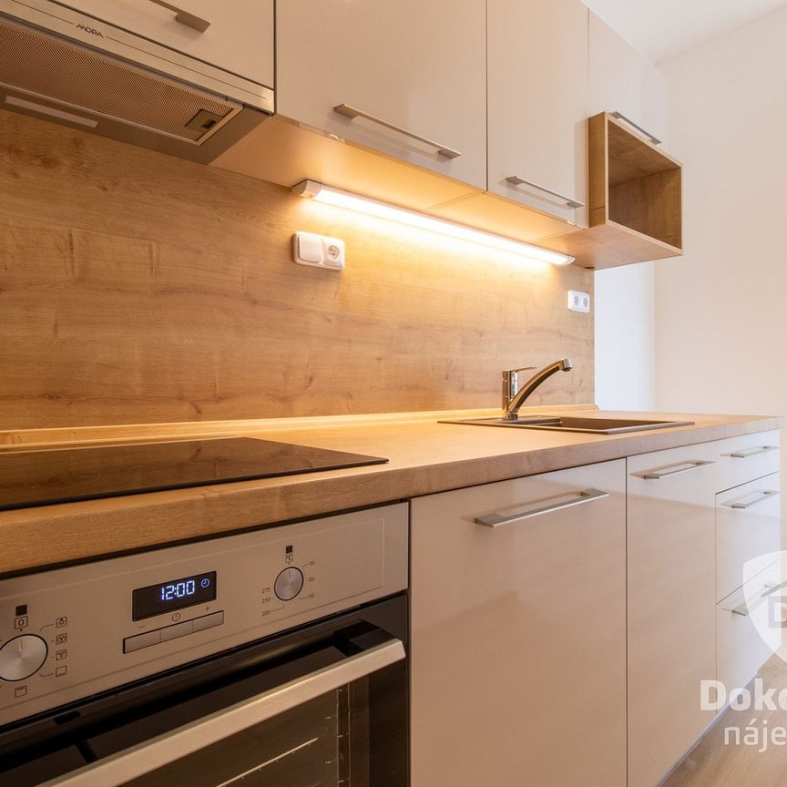 Pronájem bytu 2+kk 40 m² - Photo 1