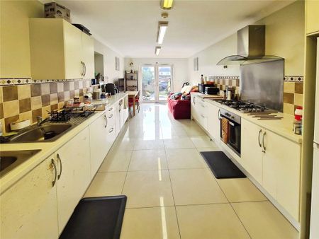 1 bedroom detached house to rent - Photo 5