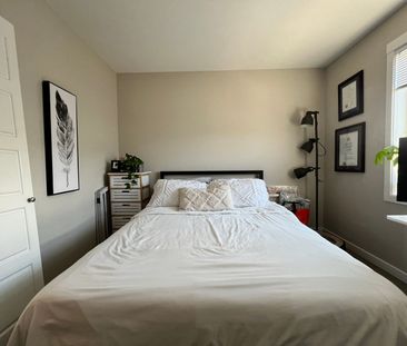 2 bed/2 bath townhouse in Lower Mission - Photo 1