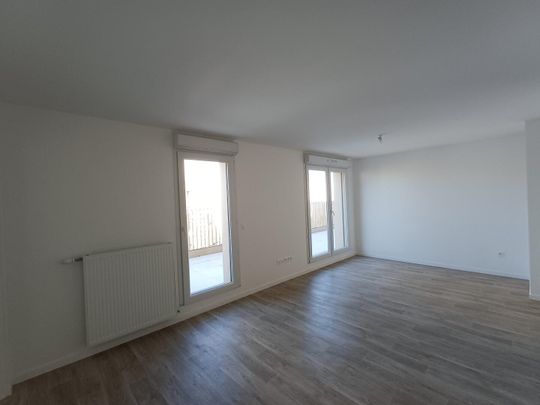 location Appartement T4 DE 82.9m² À BOBIGNY - Photo 1