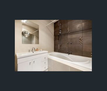 Coastal Luxury with Unmatched Lifestyle Appeal - Photo 4