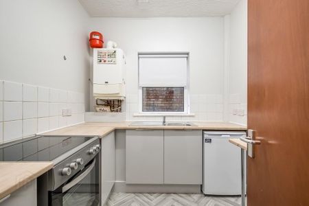 Flat 1, 81 Wellington Park, Belfast, BT9 6DP - Photo 3