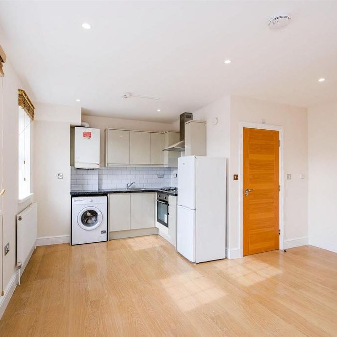1 bedroom flat to rent - Photo 1