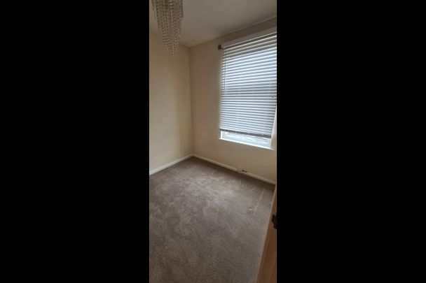 2 Bed Terraced House, Pym St, OL10 - Photo 1