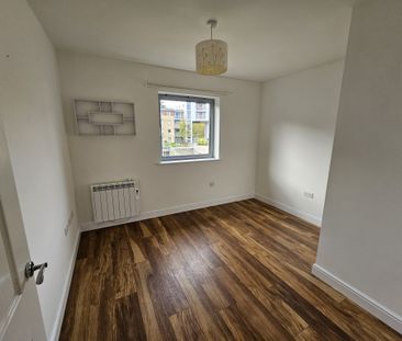 Bright & Quiet Flat in Ideal Location in Bracknell - Photo 3