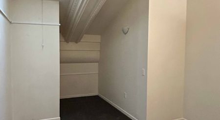 Newtown, 5 bedrooms - Photo 2