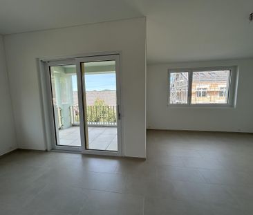 2.5-Zimmer-Neubauwohnung mit Balkon/Sitzplatz - Photo 1