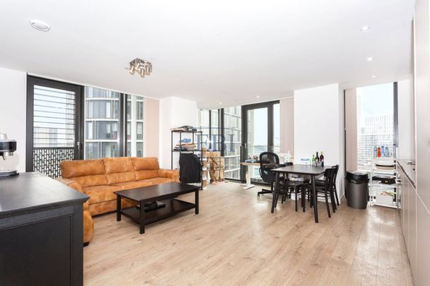 Stratosphere Tower, 55 Great Eastern Road, E15 1DL - Photo 1
