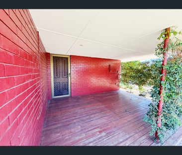 B/33 Winterfold Road, Hamilton Hill, WA 6163 - Photo 5