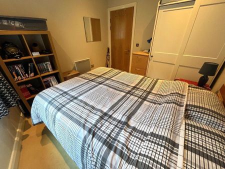 2 bedroom apartment to rent - Photo 4