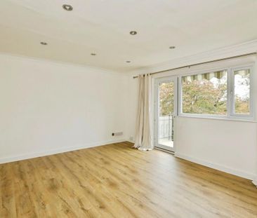 2 bedroom flat to rent - Photo 6