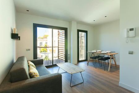 Carrer de Ticià, Barcelona, Catalonia 08035 - Photo 2