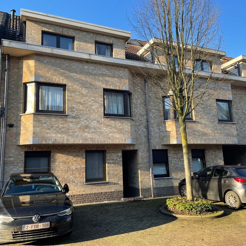 Goed gelegen appartement met dakterras in centrum Brasschaat - Foto 1