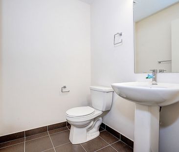 For Lease - 555 William Graham Drive Unit# 428, Aurora, Ontario - Photo 3