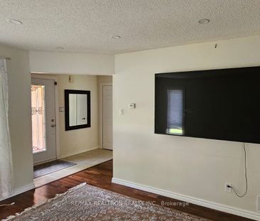 For Lease - 31 Keeble Crescent Unit# Upper, Ajax, Ontario - Photo 2