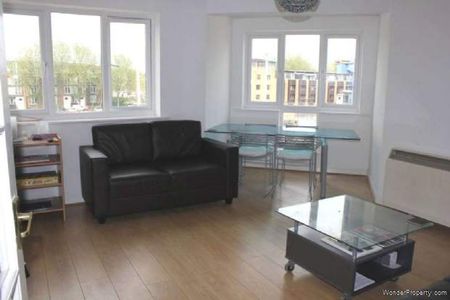 2 bedroom property to rent in London - Photo 4