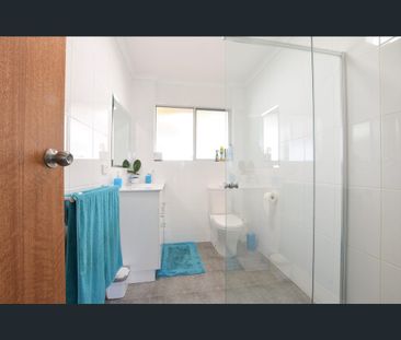 40 Helmsman Terrace, Seaford, SA 5169 - Photo 5