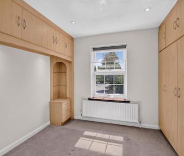 4 bedroom detached house to rent - Photo 6