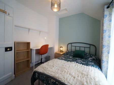 6 Fron Square - Photo 5
