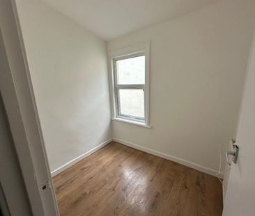 1 bedroom Flat To Let - Photo 1