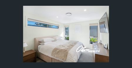 Modern Vincentia Home - Photo 4