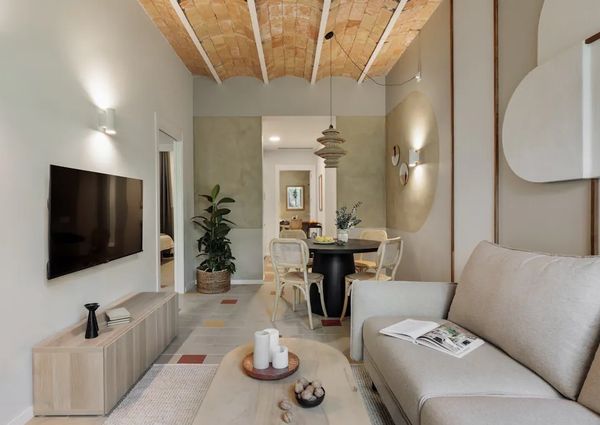 Ronda de Sant Pere, Barcelona, Catalonia 08010