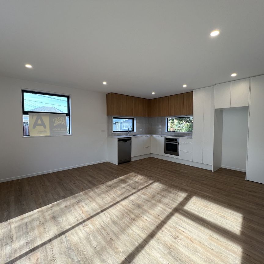 1/33 England Street, Phillipstown - Photo 1