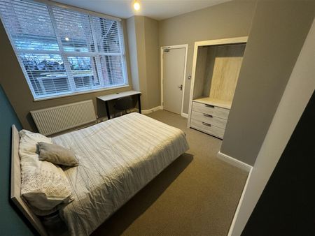 2 bedroom apartment to rent - Photo 4