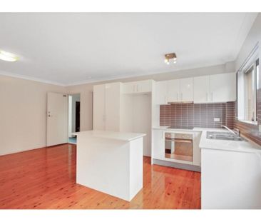 2 / 32 Matthews Street, Wollongong, NSW 2500 - Photo 3