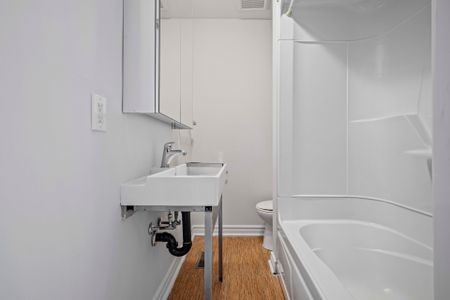 For Lease - 167 Heward Avenue Unit# Main, Toronto, Ontario - Photo 5