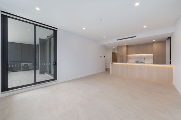 Uniquely Customised Brand-New 3-Bed Apartment in the Heart of Gosford CBD - Photo 1