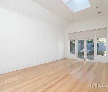 17 Mell Street, Toorak - Photo 6