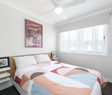 What a Gem - Photo 2