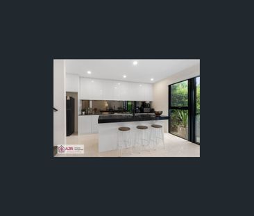 Modern 3-Bedroom Town-home in Prime North Kellyville Location! - Photo 2