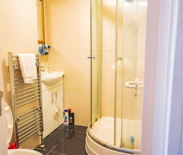 Manchester Road Room A - Photo 4