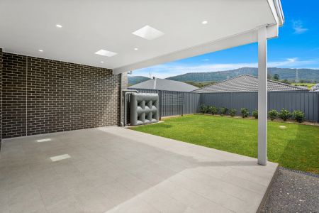 Immaculate presentation and escarpment views - Photo 4