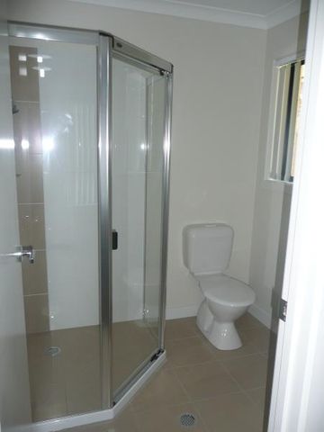 6 Pleasant Drive, Redbank Plains QLD 4301 - House For Rent | Domain - Photo 4