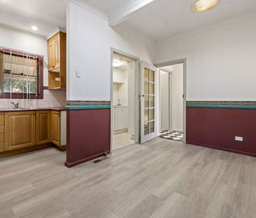 Cozy Two Bedroom Home - Photo 6