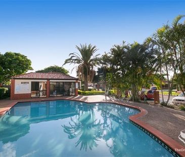 Spacious 3 bedroom villa in great location - Photo 3