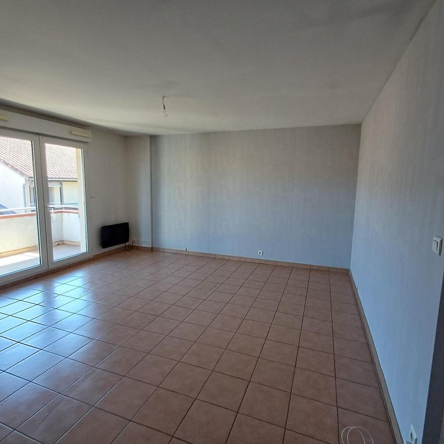 Location Appartement 3 pièces 64m² MILLAU 12100 - Photo 1